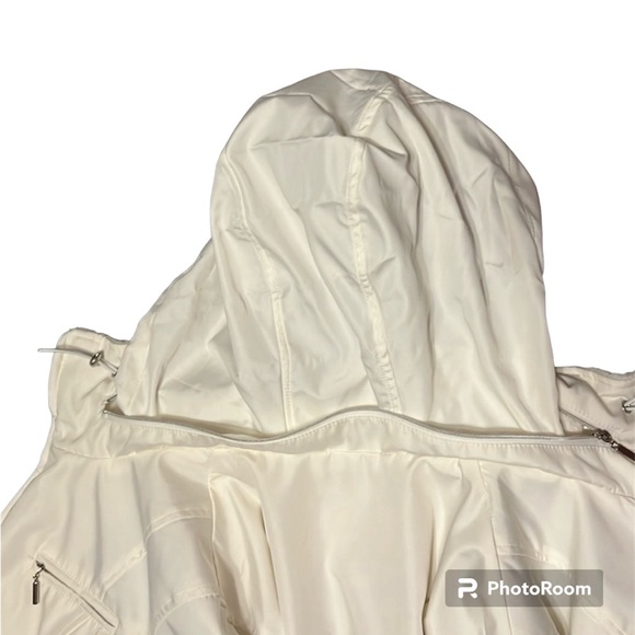 Impermeable Platinum Jacket - Picture 5 of 8
